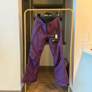 NWT Armada Trego Goretex 2L Snowboarding Pant in Plum Size S